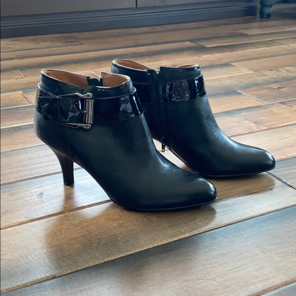 Sofft Leather Ankle Boot Size 10 Brand New
